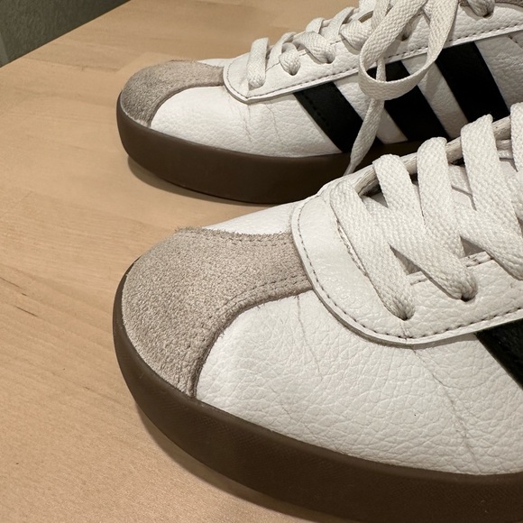 Adidas Womens VL court 3.0, White and Black Sneakers - Picture 3 of 12